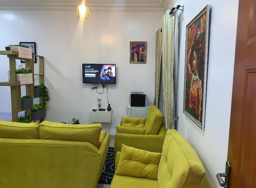 דירות לגוס Cozy Studio Unit In Lekki Phase 1 - Kitchen, 24-7 Light, Wifi, Netflix מראה חיצוני תמונה